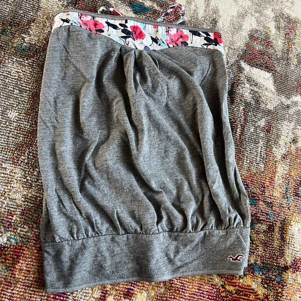 Hollister Floral tie back grey tube top Women’s small EUC